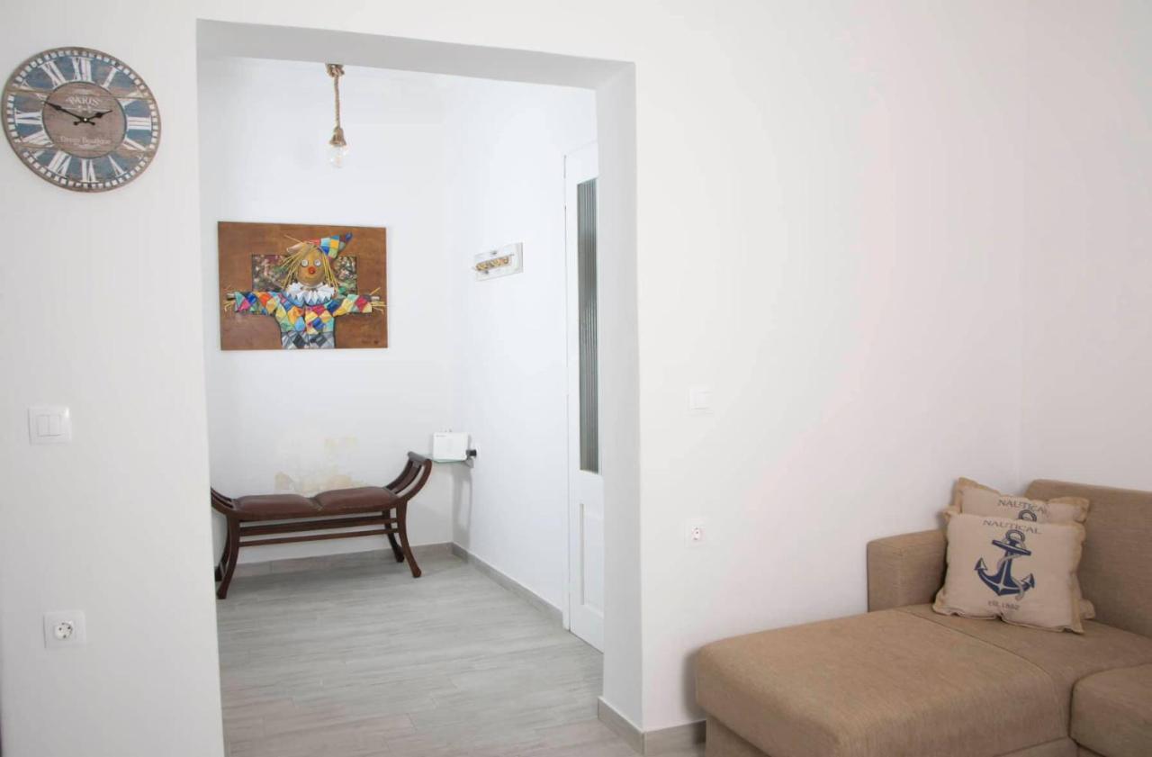 Вилла Iliana Sea Side House Элунда Экстерьер фото