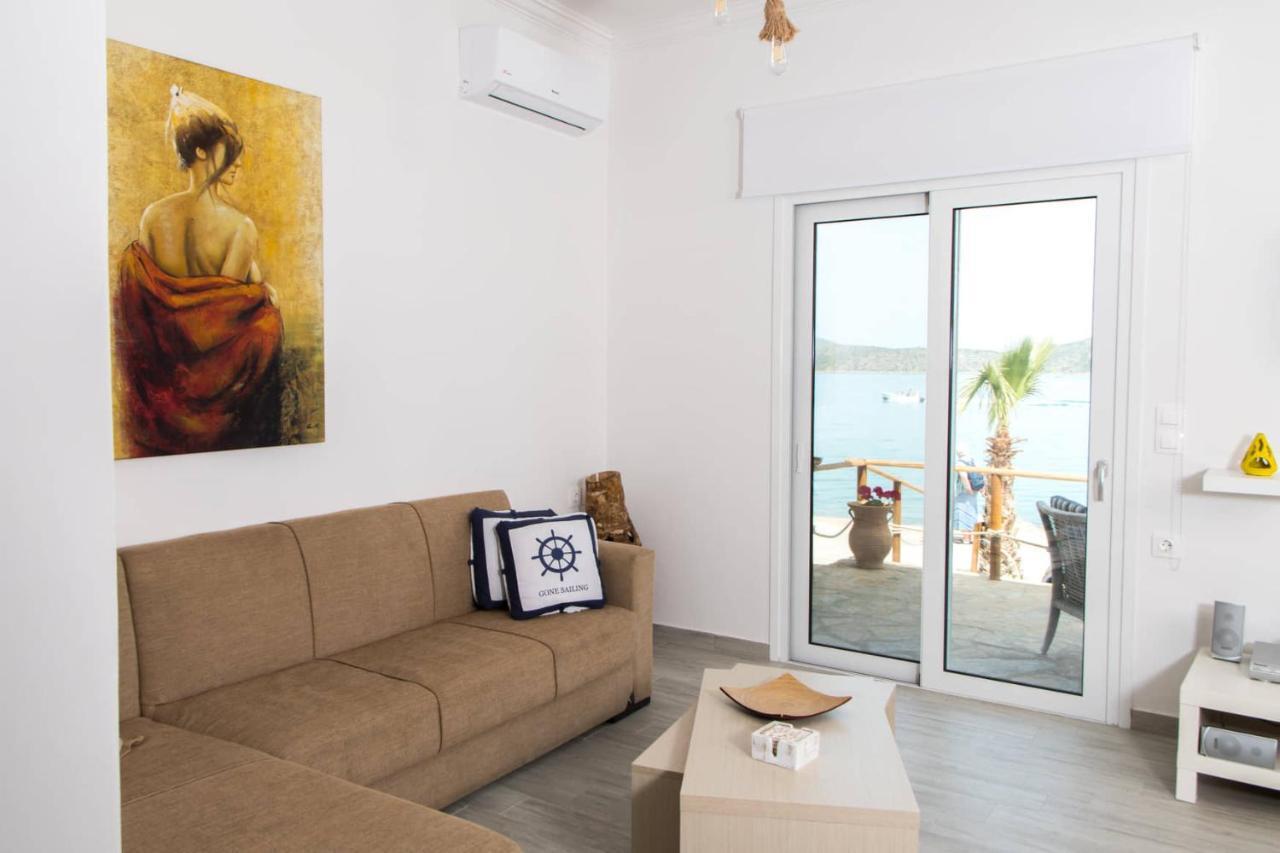 Вилла Iliana Sea Side House Элунда Экстерьер фото