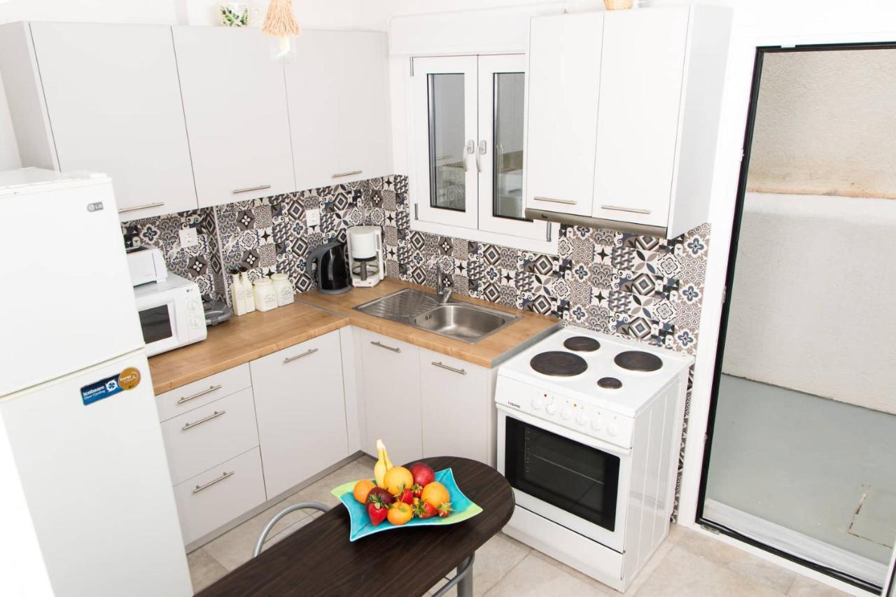 Вилла Iliana Sea Side House Элунда Экстерьер фото