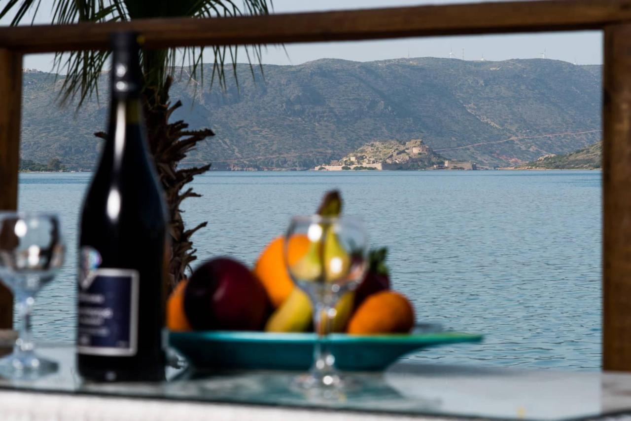 Вилла Iliana Sea Side House Элунда Экстерьер фото
